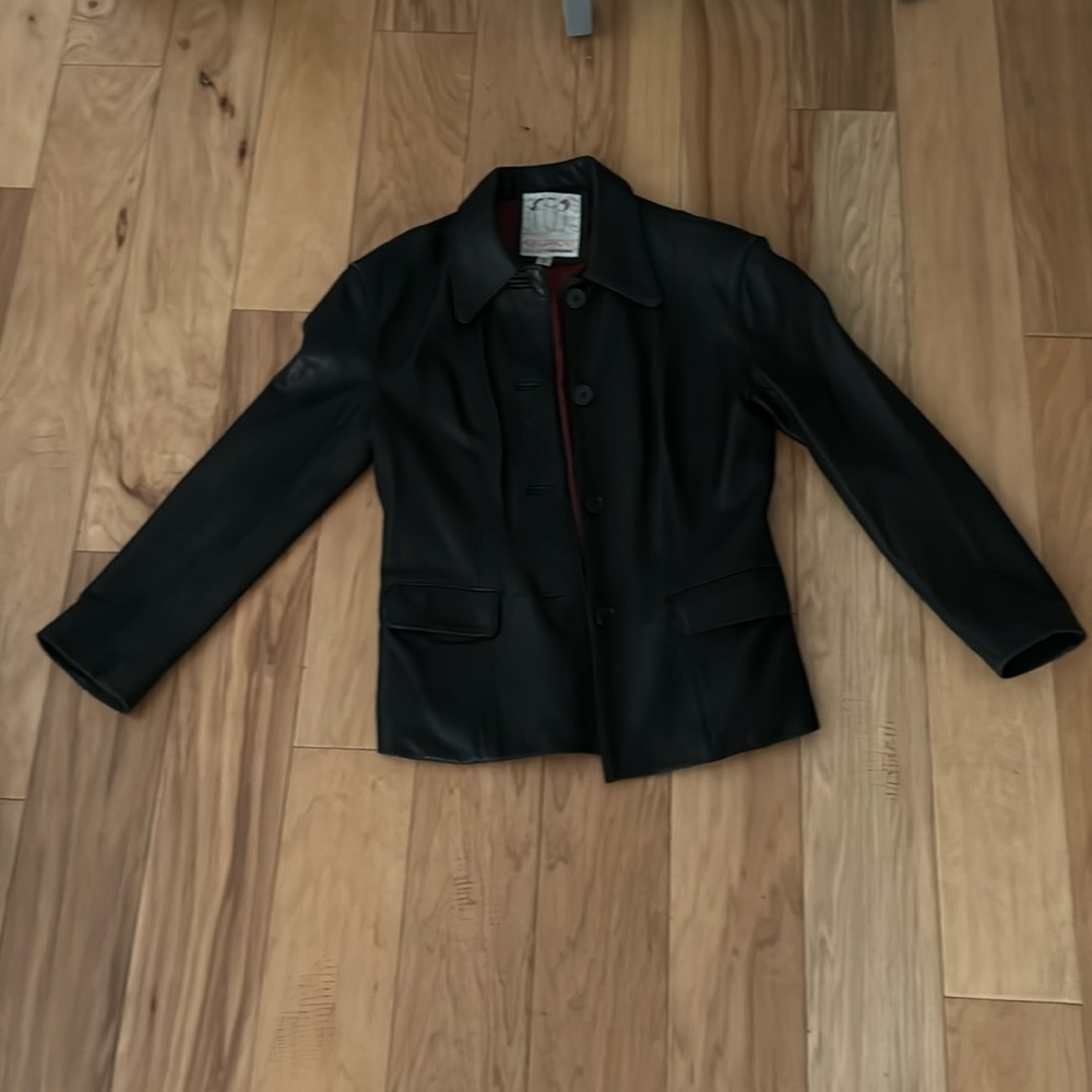Luis Alvear Black Leather Women’s Medium.